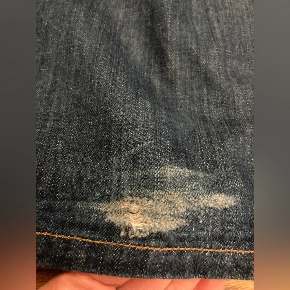 ✨LEVI’S✨GENUINE 501 BUTTONFLY sz38x30🔹2sm frays at hem as seen in photos 💥GUC💥